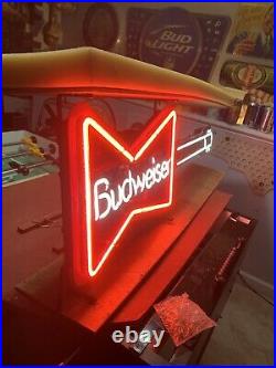 NOS! Collectible RARE / VINTAGE Budweiser Bowtie-Guitar NEON LIGHT SIGN W Box