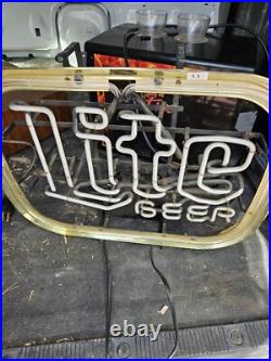 VINTAGE 21 X 16 (3) COLOR NEON (MILLER) LITE BEER SIGN Fpr Parts Please READ