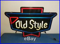 (VTG) 1976 old style beer back bar light up neo-neon looking plastic sign wis