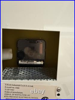 Vintage 16 Crown Royal Wall Clock Neon Lighted Sign Whiskey Whisky Bar