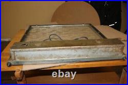 Vintage 1940's Metal & Glass Lighted Restaurant 21 Counter Display Neon Sign Vintage 1940's Metal & Glass Lighted Restaurant 21 Counter Display Neon Sign