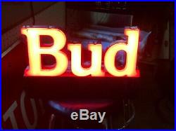 Vintage 1991 Budweiser BUD Beer Lighted Neon Sign Bar Tavern Man Cave She Den