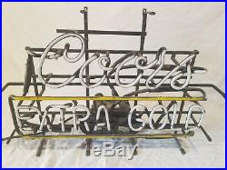 Vintage COORS BEER EXTRA GOLD NEON LIGHT UP SIGN MAN CAVE GAME ROOM