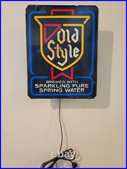 Vintage Old Style Beer Sign Neon Light Awesome For Bar/ Man Cave. Lights Up Vintage Old Style Beer Sign Neon Light Awesome For Bar/ Man Cave. Lights Up