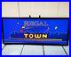Vintage_Retro_Regal_on_the_town_neon_illuminated_Advertising_sign_Tobacco_Works_01_jl